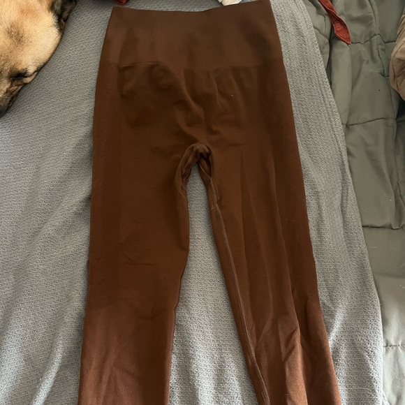 Alphalete Amplify Leggings - Picture 2 of 3